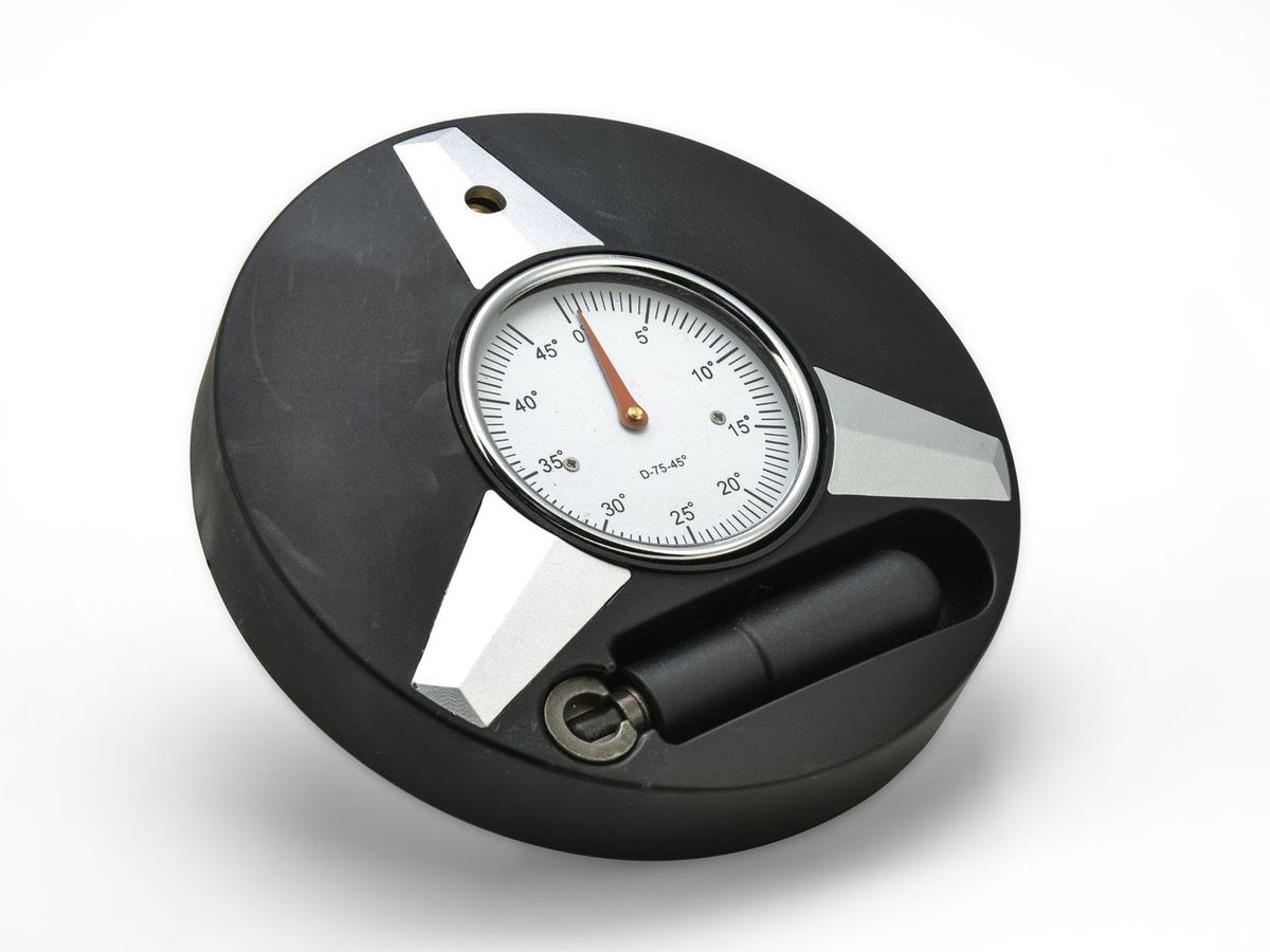 Three plane digital hand wheel